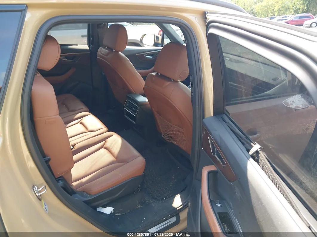2025 Audi Q7 VIN WA1LCBF75SD020609 photo 8