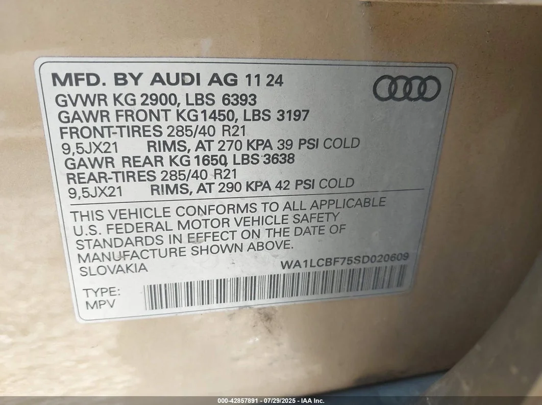2025 Audi Q7 VIN WA1LCBF75SD020609 photo 9